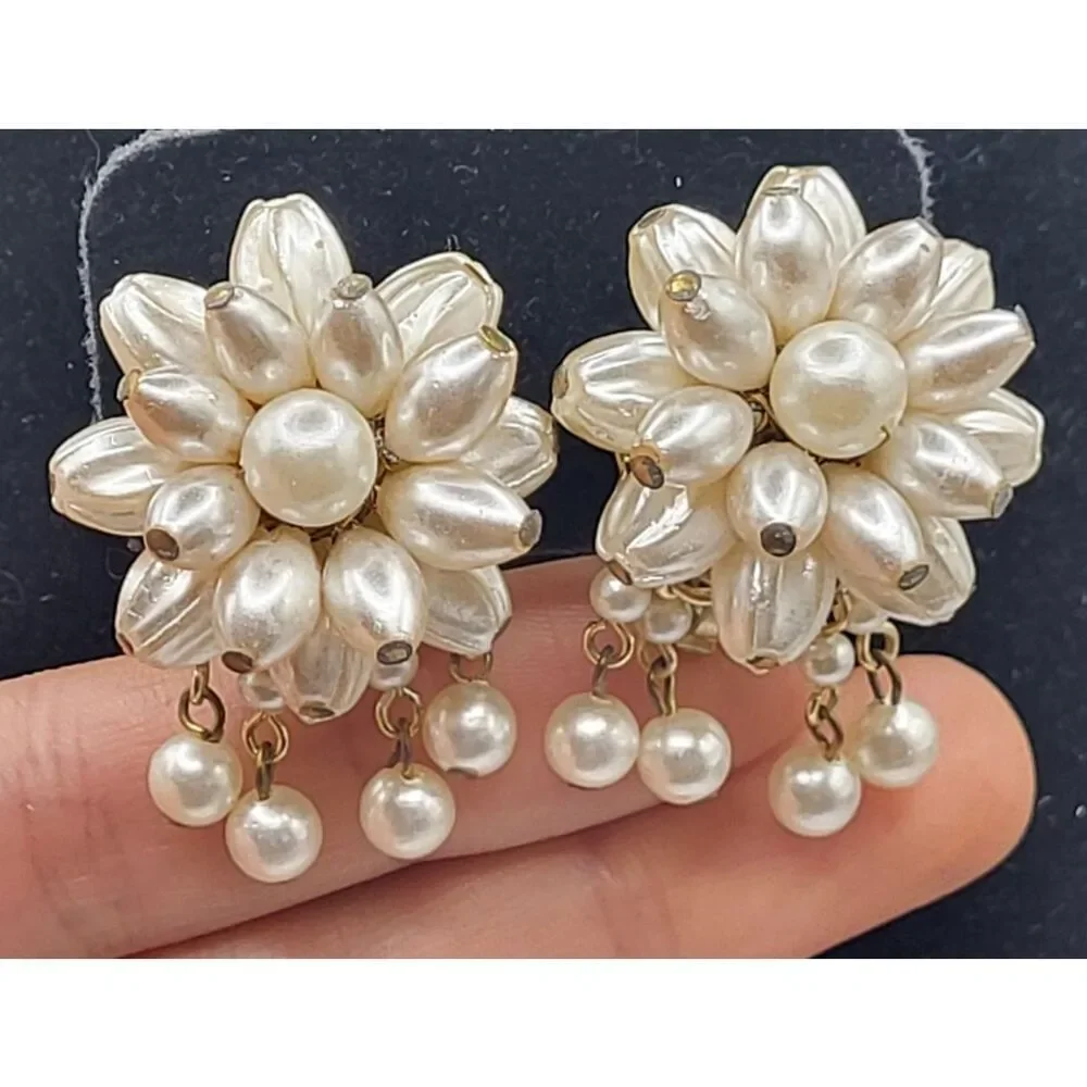 Vintage 50s Hollywood Glam Imitaion Pearl Floral Cluster Dangle Sign Japan 1.6in
